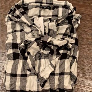 Dillon-Fit Plaid Tie-Neck Flannel